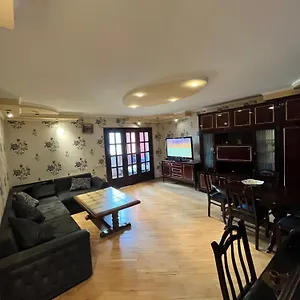 Happy In , Тбилиси Грузия